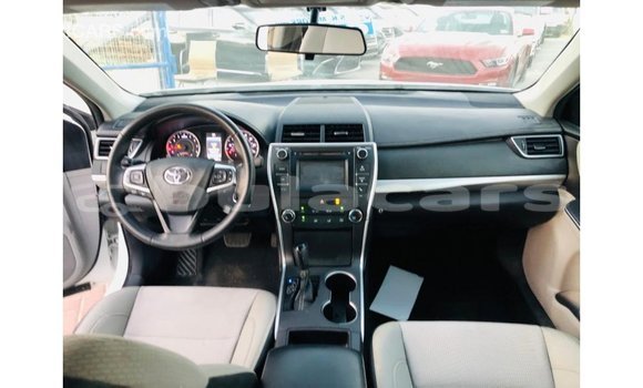 Buy Import Toyota Camry White Car in Import - Dubai in Central Buy Import Toyota Camry White Car in Import - Dubai in Central