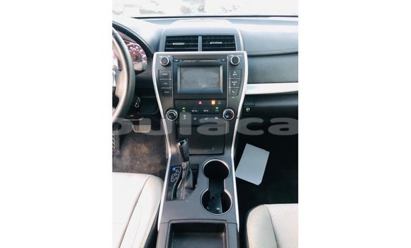 Buy Import Toyota Camry White Car in Import - Dubai in Central Buy Import Toyota Camry White Car in Import - Dubai in Central