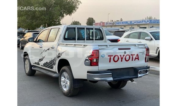 Buy Import Toyota Hilux White Car in Import - Dubai in Central Buy Import Toyota Hilux White Car in Import - Dubai in Central