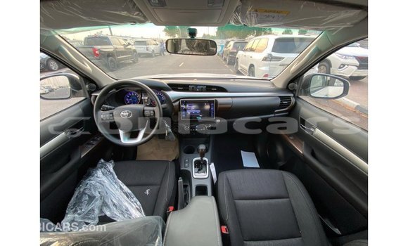 Buy Import Toyota Hilux White Car in Import - Dubai in Central Buy Import Toyota Hilux White Car in Import - Dubai in Central