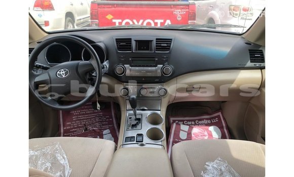 Buy Import Toyota Highlander Blue Car in Import - Dubai in Central Buy Import Toyota Highlander Blue Car in Import - Dubai in Central
