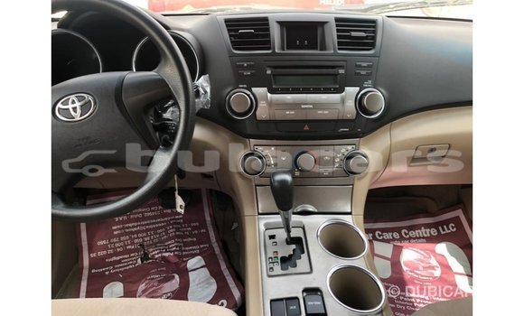 Buy Import Toyota Highlander Blue Car in Import - Dubai in Central Buy Import Toyota Highlander Blue Car in Import - Dubai in Central