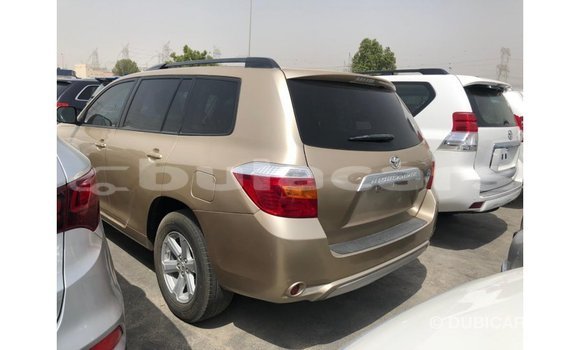 Buy Import Toyota Highlander Other Car in Import - Dubai in Central Buy Import Toyota Highlander Other Car in Import - Dubai in Central