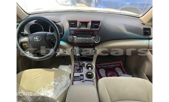 Buy Import Toyota Highlander Other Car in Import - Dubai in Central Buy Import Toyota Highlander Other Car in Import - Dubai in Central