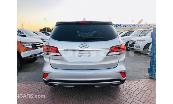 Buy Import Hyundai Santa Fe Grey Car in Import - Dubai in Central Buy Import Hyundai Santa Fe Grey Car in Import - Dubai in Central