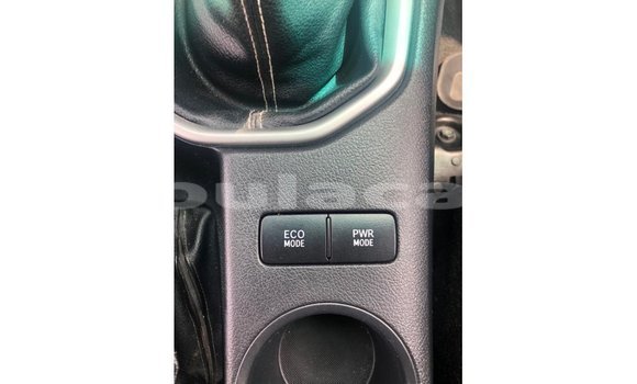 Buy Import Toyota Hilux White Car in Import - Dubai in Central Buy Import Toyota Hilux White Car in Import - Dubai in Central