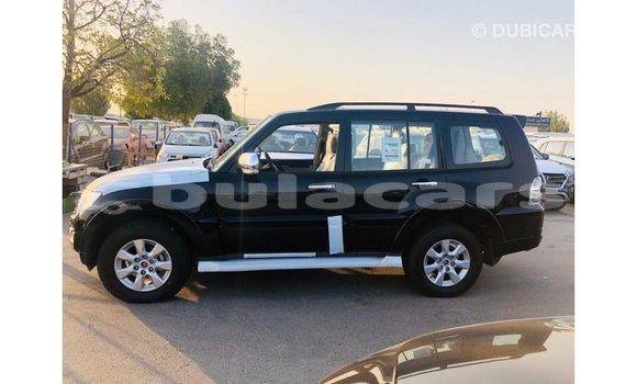 Buy Import Mitsubishi Pajero Black Car in Import - Dubai in Central Buy Import Mitsubishi Pajero Black Car in Import - Dubai in Central
