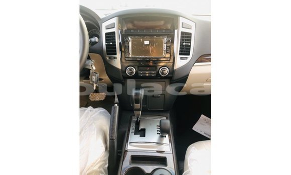 Buy Import Mitsubishi Pajero Black Car in Import - Dubai in Central Buy Import Mitsubishi Pajero Black Car in Import - Dubai in Central