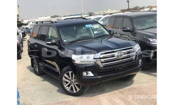 Acheter Import Voiture Toyota Land Cruiser Noir à Import - Dubai, Central Acheter Import Voiture Toyota Land Cruiser Noir à Import - Dubai, Central