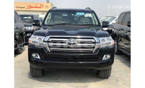 Acheter Import Voiture Toyota Land Cruiser Noir à Import - Dubai, Central Acheter Import Voiture Toyota Land Cruiser Noir à Import - Dubai, Central