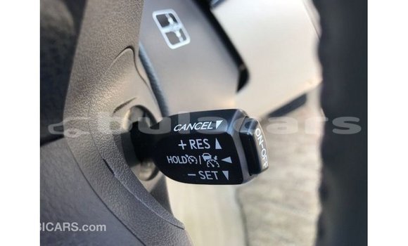 Acheter Import Voiture Toyota Land Cruiser Noir à Import - Dubai, Central Acheter Import Voiture Toyota Land Cruiser Noir à Import - Dubai, Central