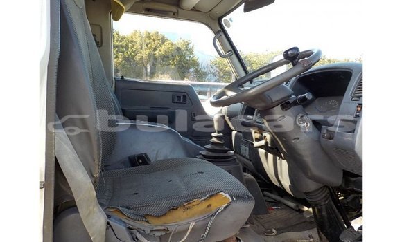 Acheter Import Voiture Toyota Dyna Blanc à Import - Dubai, Central Acheter Import Voiture Toyota Dyna Blanc à Import - Dubai, Central