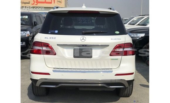 Buy Import Mercedes-Benz 190 White Car in Import - Dubai in Central Buy Import Mercedes-Benz 190 White Car in Import - Dubai in Central