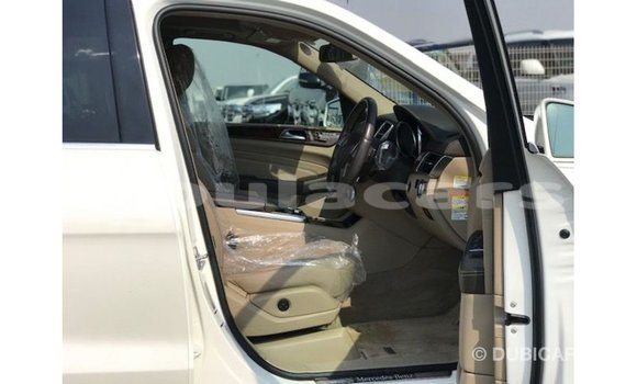 Buy Import Mercedes-Benz 190 White Car in Import - Dubai in Central Buy Import Mercedes-Benz 190 White Car in Import - Dubai in Central