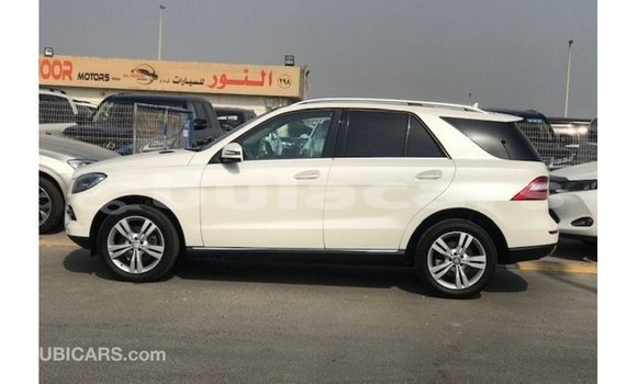 Buy Import Mercedes-Benz 190 White Car in Import - Dubai in Central Buy Import Mercedes-Benz 190 White Car in Import - Dubai in Central