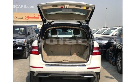 Buy Import Mercedes-Benz 190 White Car in Import - Dubai in Central Buy Import Mercedes-Benz 190 White Car in Import - Dubai in Central