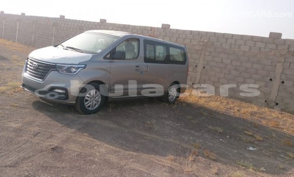 Buy Import Hyundai Accent Brown Car in Import - Dubai in Central Buy Import Hyundai Accent Brown Car in Import - Dubai in Central