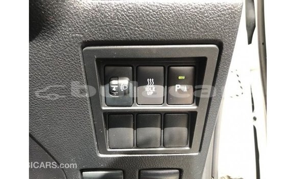 Buy Import Toyota Fortuner White Car in Import - Dubai in Central Buy Import Toyota Fortuner White Car in Import - Dubai in Central