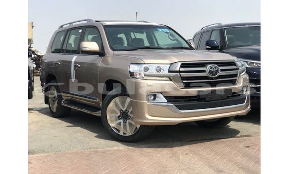 Buy Import Toyota Land Cruiser Other Car in Import - Dubai in Central Buy Import Toyota Land Cruiser Other Car in Import - Dubai in Central