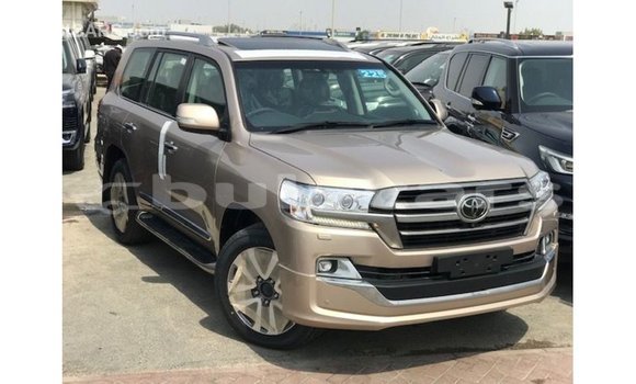 Buy Import Toyota Land Cruiser Other Car in Import - Dubai in Central Buy Import Toyota Land Cruiser Other Car in Import - Dubai in Central