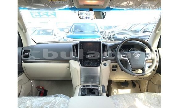 Acheter Import Voiture Toyota Land Cruiser Noir à Import - Dubai, Central Acheter Import Voiture Toyota Land Cruiser Noir à Import - Dubai, Central