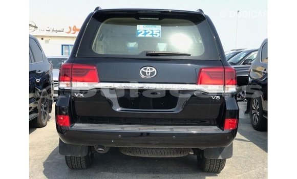 Acheter Import Voiture Toyota Land Cruiser Noir à Import - Dubai, Central Acheter Import Voiture Toyota Land Cruiser Noir à Import - Dubai, Central