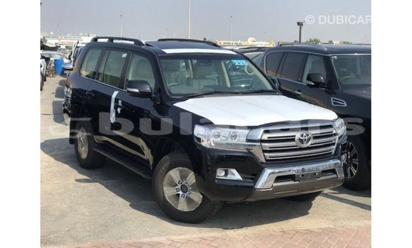 Acheter Import Voiture Toyota Land Cruiser Noir à Import - Dubai, Central Acheter Import Voiture Toyota Land Cruiser Noir à Import - Dubai, Central