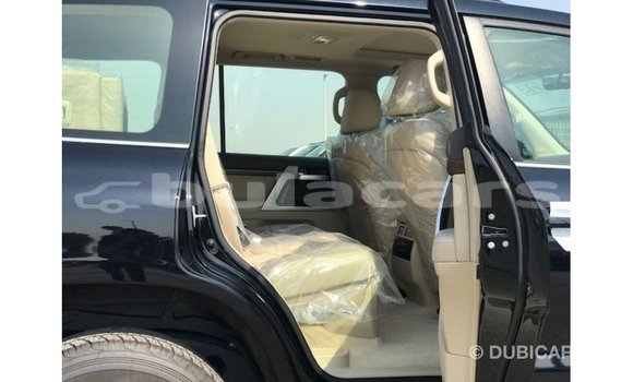 Acheter Import Voiture Toyota Land Cruiser Noir à Import - Dubai, Central Acheter Import Voiture Toyota Land Cruiser Noir à Import - Dubai, Central