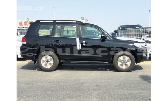 Acheter Import Voiture Toyota Land Cruiser Noir à Import - Dubai, Central Acheter Import Voiture Toyota Land Cruiser Noir à Import - Dubai, Central
