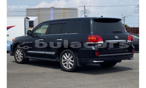 Buy Import Toyota Land Cruiser Black Car in Import - Dubai in Central Buy Import Toyota Land Cruiser Black Car in Import - Dubai in Central
