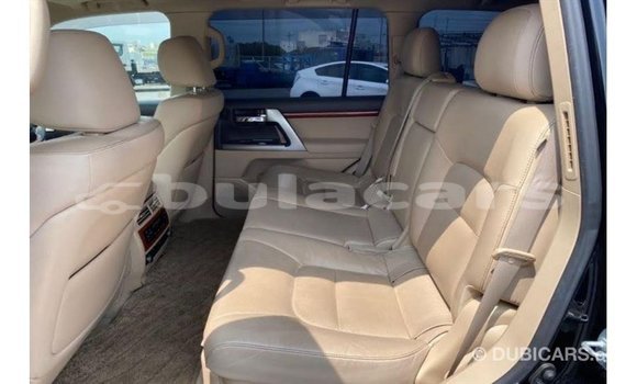 Buy Import Toyota Land Cruiser Black Car in Import - Dubai in Central Buy Import Toyota Land Cruiser Black Car in Import - Dubai in Central