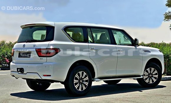 Buy Import Nissan Patrol White Car in Import - Dubai in Central Buy Import Nissan Patrol White Car in Import - Dubai in Central