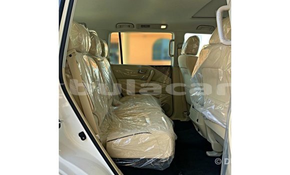 Buy Import Nissan Patrol White Car in Import - Dubai in Central Buy Import Nissan Patrol White Car in Import - Dubai in Central