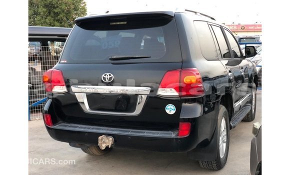 Buy Import Toyota Land Cruiser Black Car in Import - Dubai in Central Buy Import Toyota Land Cruiser Black Car in Import - Dubai in Central
