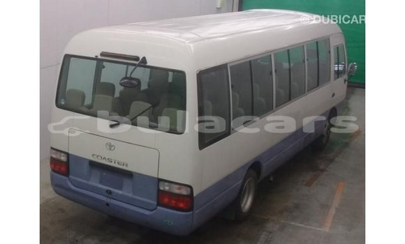 Acheter Import Voiture Toyota Coaster Blanc à Import - Dubai, Central Acheter Import Voiture Toyota Coaster Blanc à Import - Dubai, Central