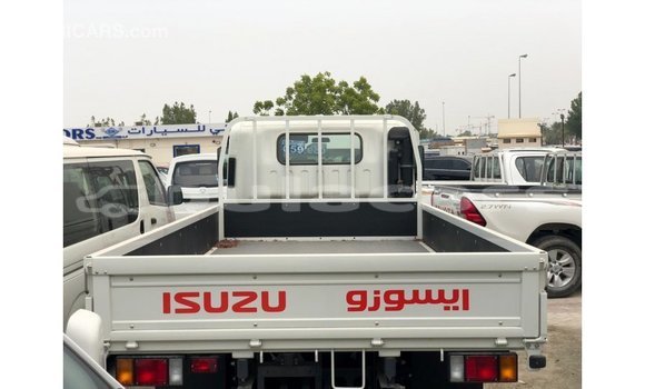 Buy Import Isuzu Rodeo White Car in Import - Dubai in Central Buy Import Isuzu Rodeo White Car in Import - Dubai in Central