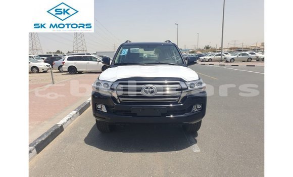 Buy Import Toyota Land Cruiser Black Car in Import - Dubai in Central Buy Import Toyota Land Cruiser Black Car in Import - Dubai in Central