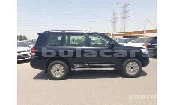 Buy Import Toyota Land Cruiser Black Car in Import - Dubai in Central Buy Import Toyota Land Cruiser Black Car in Import - Dubai in Central