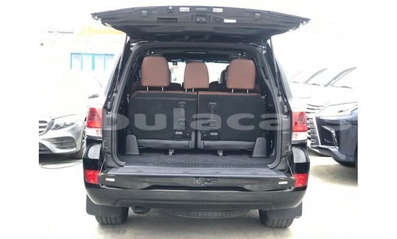 Buy Import Toyota Land Cruiser Black Car in Import - Dubai in Central Buy Import Toyota Land Cruiser Black Car in Import - Dubai in Central