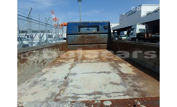 Acheter Import Voiture Mazda 2 Bleu à Import - Dubai, Central Acheter Import Voiture Mazda 2 Bleu à Import - Dubai, Central