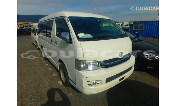 Acheter Import Voiture Toyota Hiace Blanc à Import - Dubai, Central Acheter Import Voiture Toyota Hiace Blanc à Import - Dubai, Central