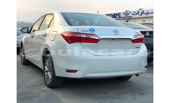 Buy Import Toyota Corolla White Car in Import - Dubai in Central Buy Import Toyota Corolla White Car in Import - Dubai in Central