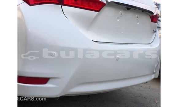 Buy Import Toyota Corolla White Car in Import - Dubai in Central Buy Import Toyota Corolla White Car in Import - Dubai in Central