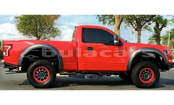 Buy Import Ford Club Wagon Red Car in Import - Dubai in Central Buy Import Ford Club Wagon Red Car in Import - Dubai in Central