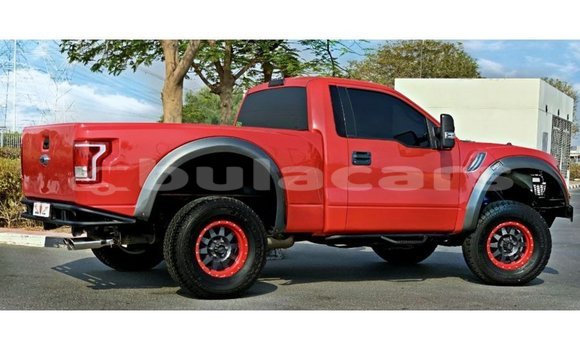 Buy Import Ford Club Wagon Red Car in Import - Dubai in Central Buy Import Ford Club Wagon Red Car in Import - Dubai in Central