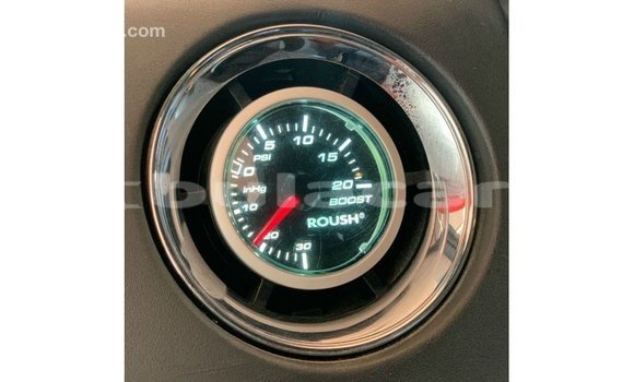 Buy Import Ford Club Wagon Red Car in Import - Dubai in Central Buy Import Ford Club Wagon Red Car in Import - Dubai in Central