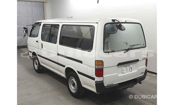 Acheter Import Voiture Toyota Hiace Blanc à Import - Dubai, Central Acheter Import Voiture Toyota Hiace Blanc à Import - Dubai, Central