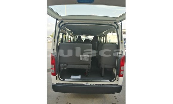 Buy Import Toyota Hiace White Car in Import - Dubai in Central Buy Import Toyota Hiace White Car in Import - Dubai in Central