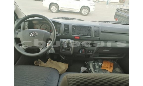 Buy Import Toyota Hiace White Car in Import - Dubai in Central Buy Import Toyota Hiace White Car in Import - Dubai in Central