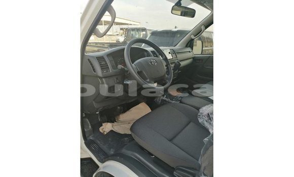 Buy Import Toyota Hiace White Car in Import - Dubai in Central Buy Import Toyota Hiace White Car in Import - Dubai in Central